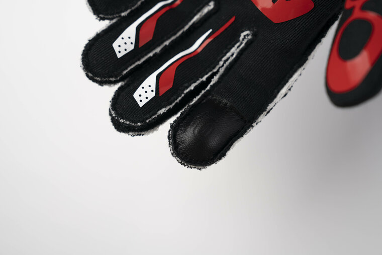 Simagic gloves exterior seams